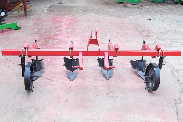 中耕机